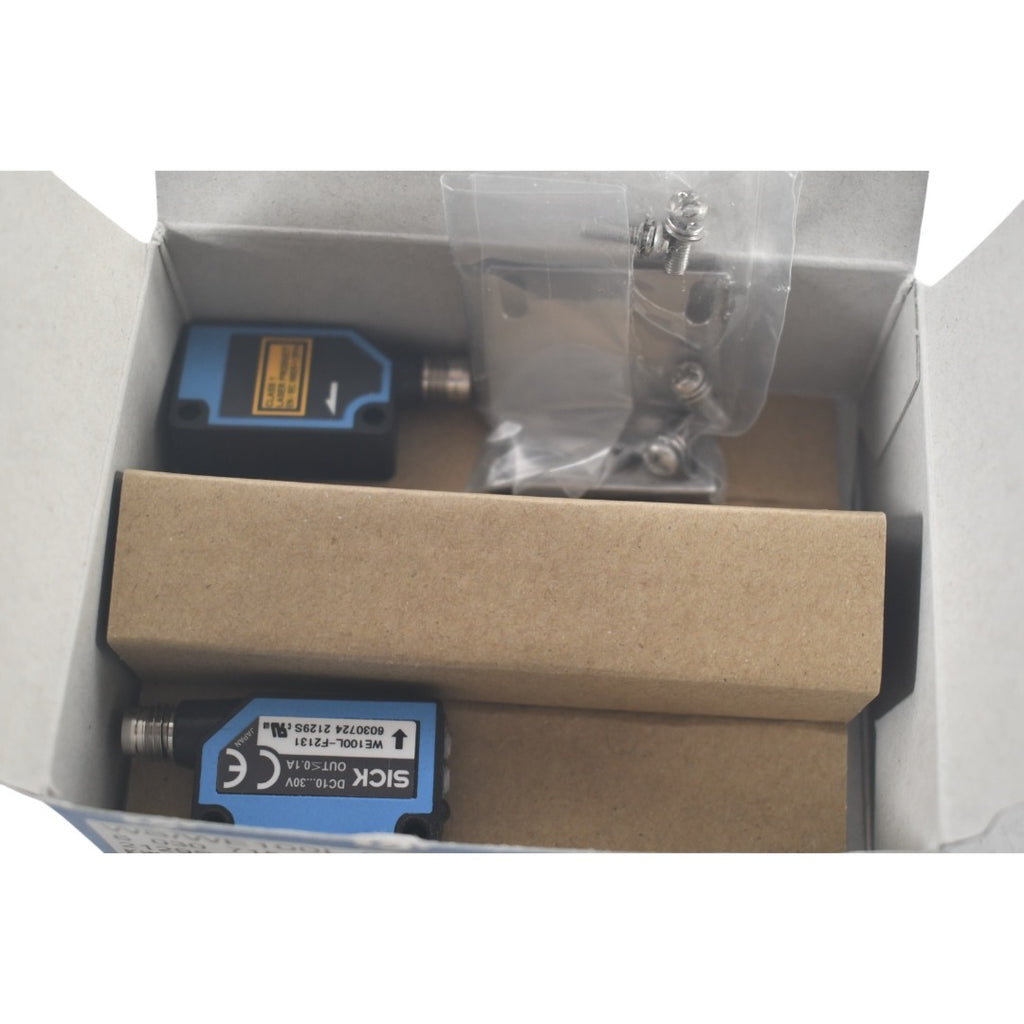 NEW Sick 6030715 WS/WE100L-F2131 Photoelectric sensors: W100 Laser