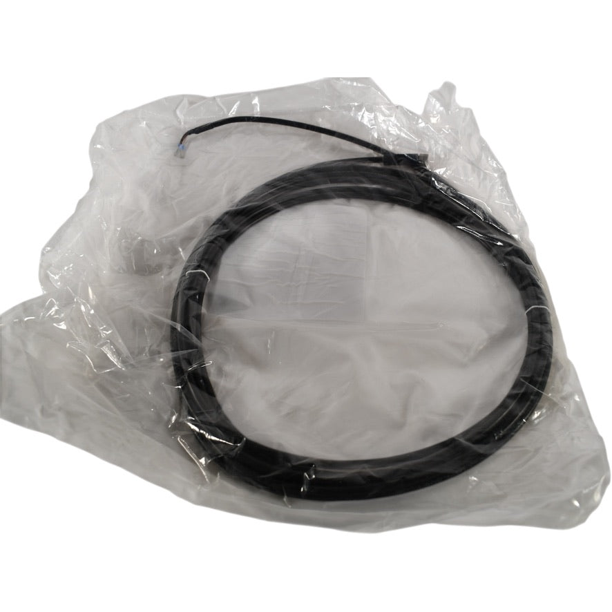 NEW Euchner C-M08F03-02X025PV05,0-ES-077793 Connecting cable with plug connector M8, 3-pin, 5 m