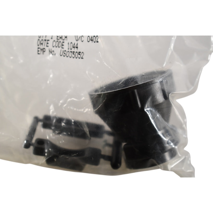 NEW AMP 206138-8 Black Connector Cable Clamp 1 3/8-18 UNEF-2A 23