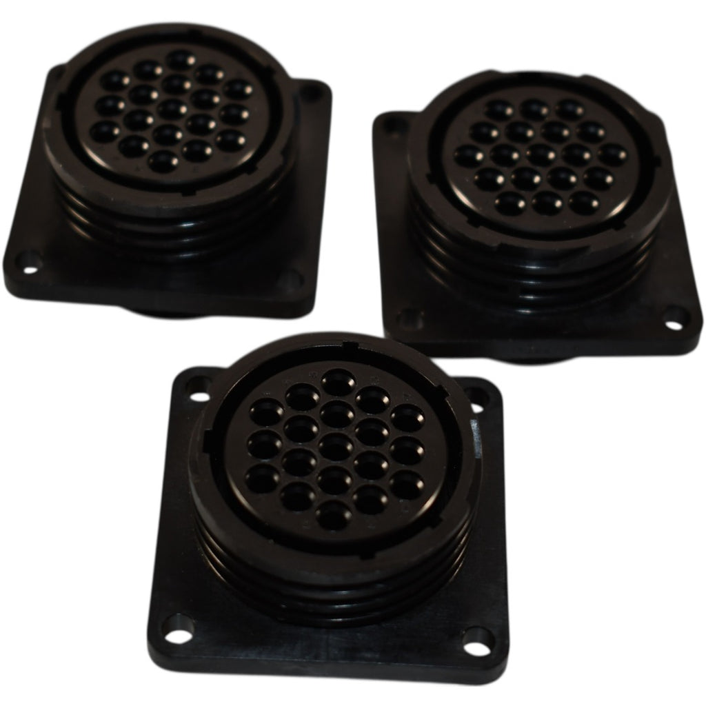 Lot of 3 NEW AMP 211773-1 Connectors