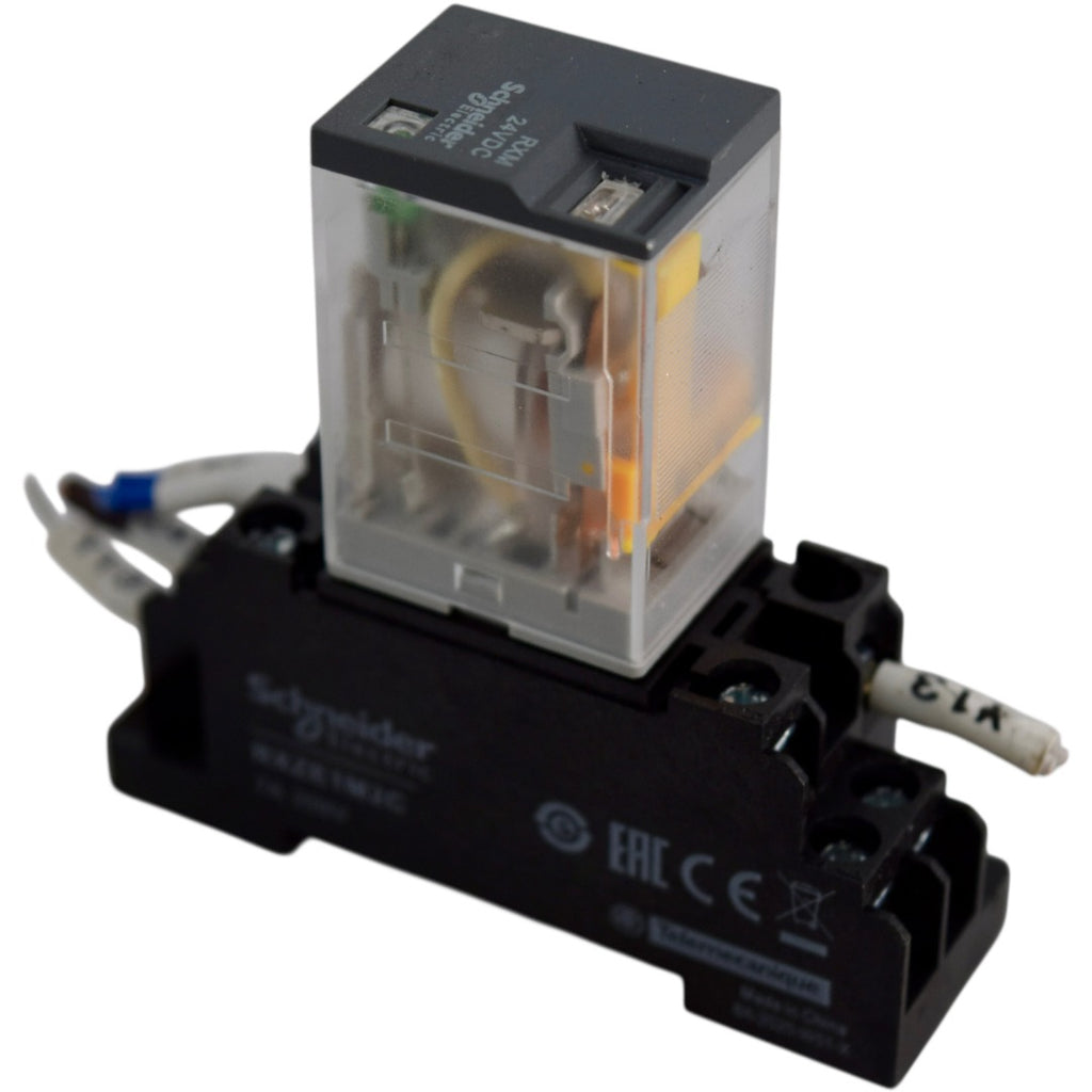Schneider Electric RXM2LB2BD Relay with RXZE1M2C Socket