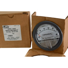 NEW Dwyer 4050 Series 43000 Capsuhelic Differential Pressure Gage