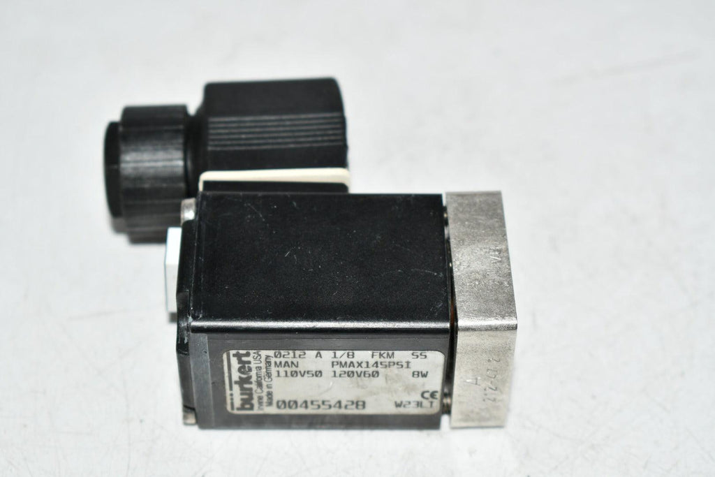 BURKERT 00455428 0212-A-1/8-FKM-SS 110V Solenoid Valve 145PSI