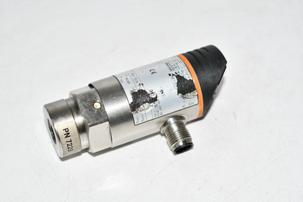 IFM Effector Pressure sensor with display PN7229 1/4'' NPT