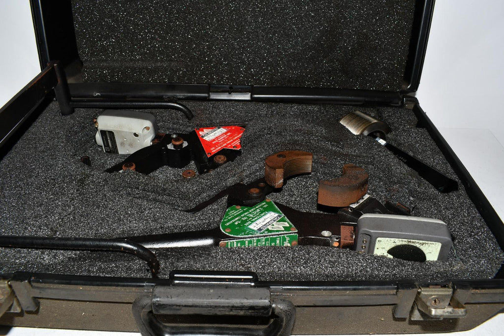 Johnson Gage 2.930-12 UN-3A Digital External Thread Gaging Comparator Inspection System