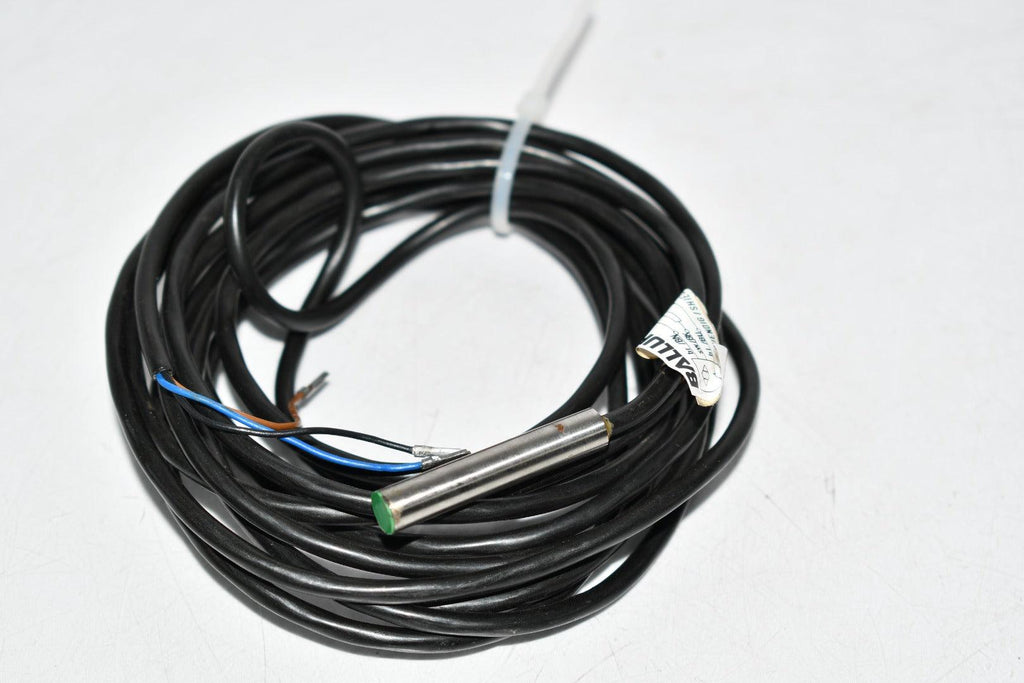 NEW Baluff Proximity Sensor 30VDC 1.5mm