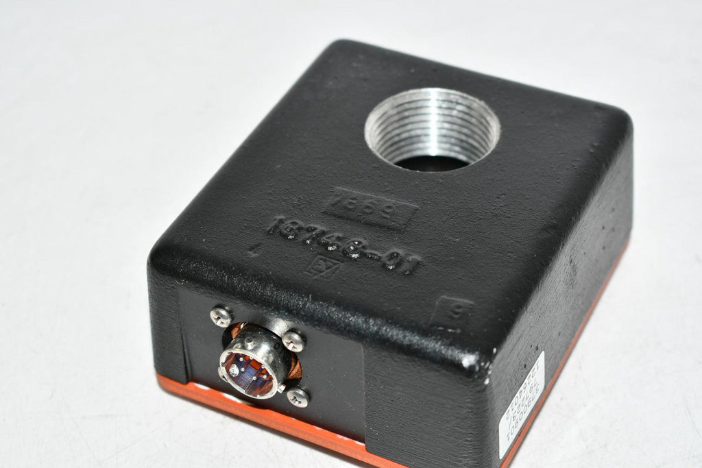 NEW Forney 37900901 650452 UV-4 FLAME DETECTOR BASE SENSOR