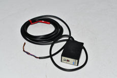 NEW Keyence PK-72 Fixed-Distance Photoelectric Sensor, Main Unit, Long-Distance Type