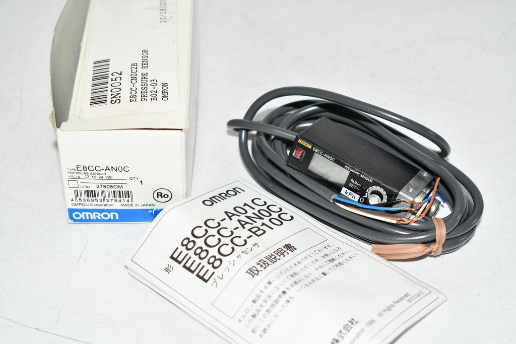 NEW Omron E8CC-AN0C INDUSTRIAL PRESSURE SENSOR 0-14.6 PSI GUAGE 12-24VDC 0/-101KPA