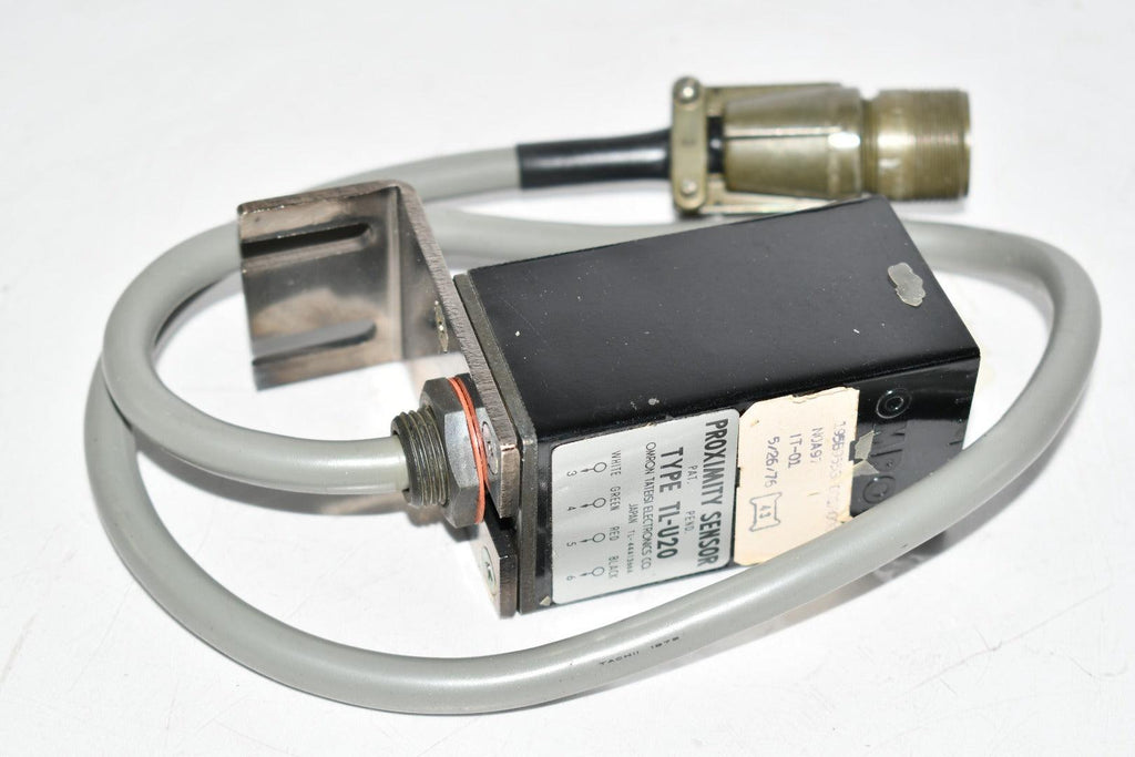 NEW Omron TL-U20 Proximity Sensor w/ Connector