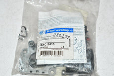 NEW Telemecanique XACS415 spring return contact block - 1 NC + 1 NO - front mounting, 30 or 40 mm centres