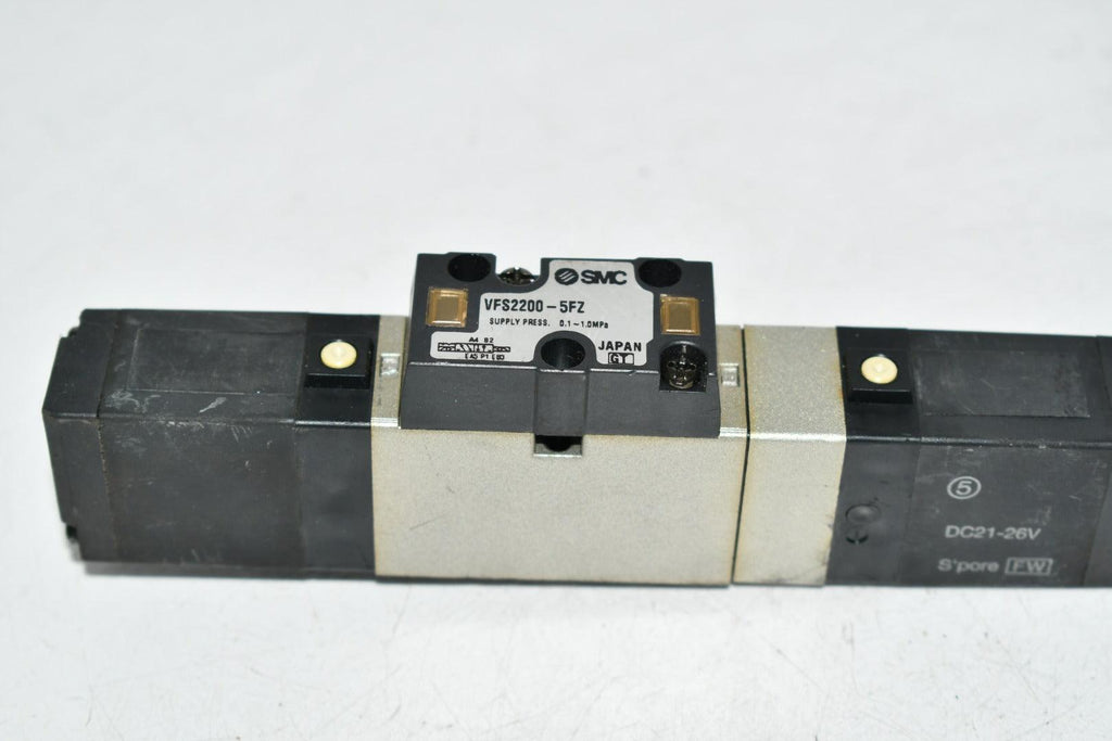 SMC VFS2200-5FZ AIR PNEUMATIC SOLENOID VALVE 21-26V-DC