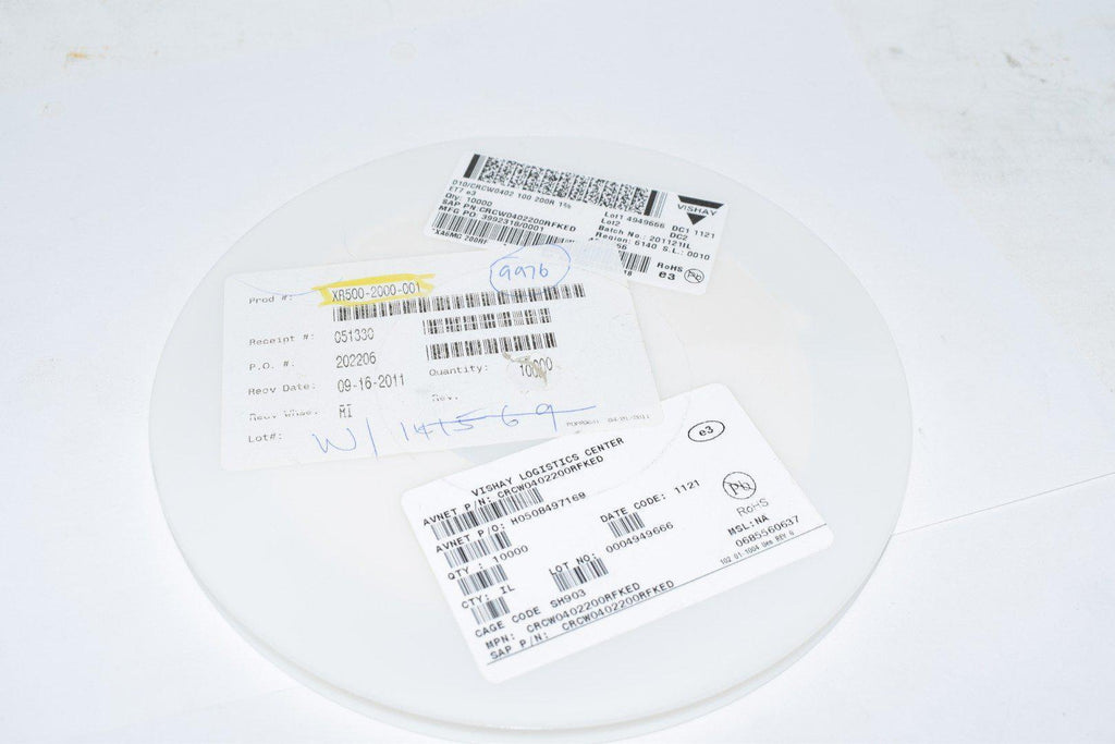 3/4 Full Roll of Vishay Dale D10/CRCW0402 100 200R 1% Chip Resistors ET7
