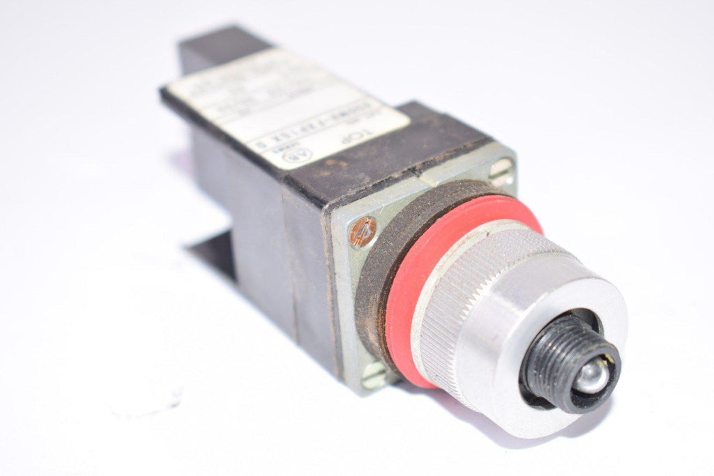 Allen Bradley 800MR-FXP16X Push-Pull/Twist Release Unit, 110/120V