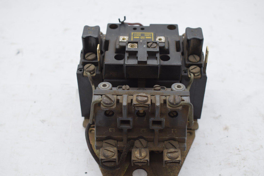 ALLEN BRADLEY SIZE 1 STARTER 709BOB SER. K 71A11 380V 440V Coil