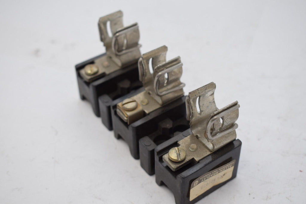 Allen Bradley X-401978 FUSE BLOCK 30 AMP 3 POLE 600 VAC DISCONNECT SWITCH