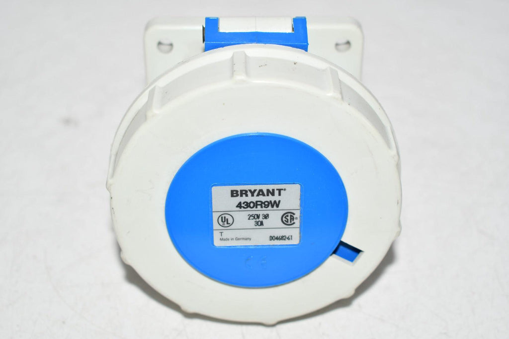 BRYANT 430R9W 30A 250V 3P 4W Plug receptacle