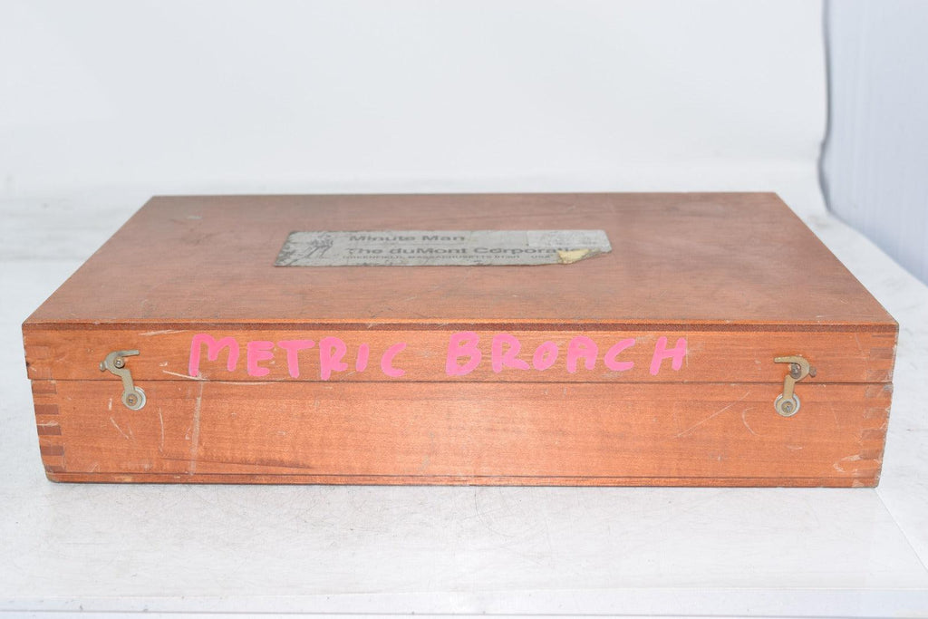 DuMont Minute Man 13-Piece Broach Kit w/ Shims and Wooden case