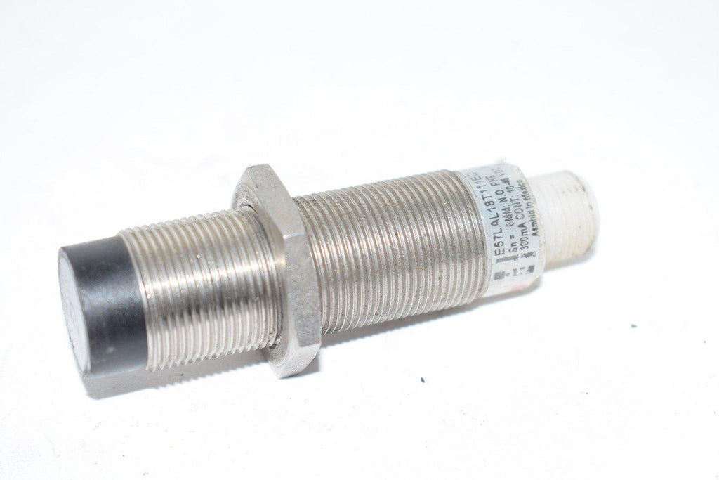 Eaton E57LAL18T111ED 18MM STD IND Proximity Sensor 3W DC PNP MICRO CONN