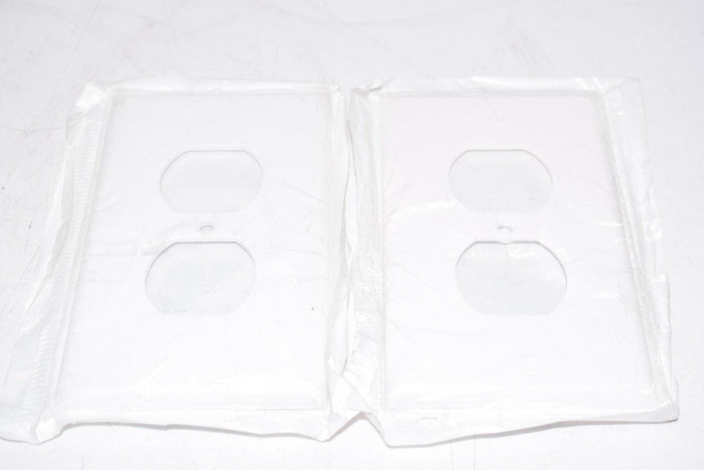 Lot of 2 Leviton 512-80503-W 1-Gang Duplex Outlet/Receptacle, Midway Midway Size