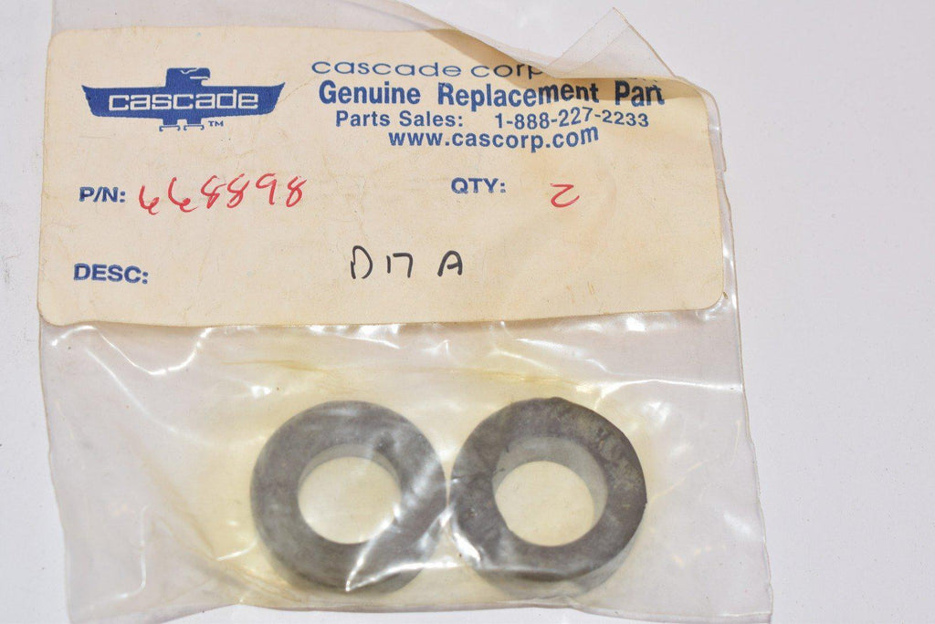 Lot of 2 NEW Cascade 668898 D17A Seals