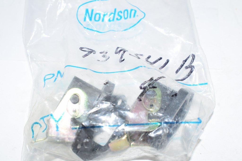 Lot of 2 NEW Nordson 939541B Receptacle Connector