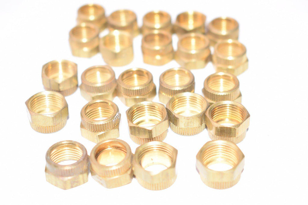 Lot of 24 NEW Parker Brass Compression Plug Accessory Fittings, 1/2''