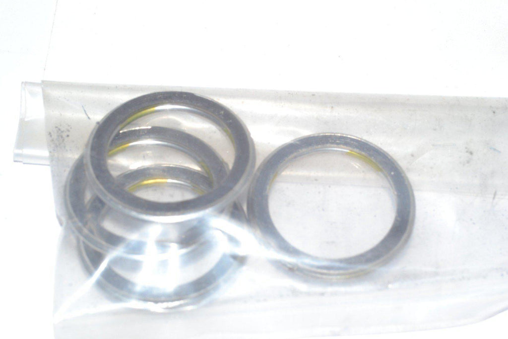 Lot of 4 NEW 3/4'' Gaskets 10484