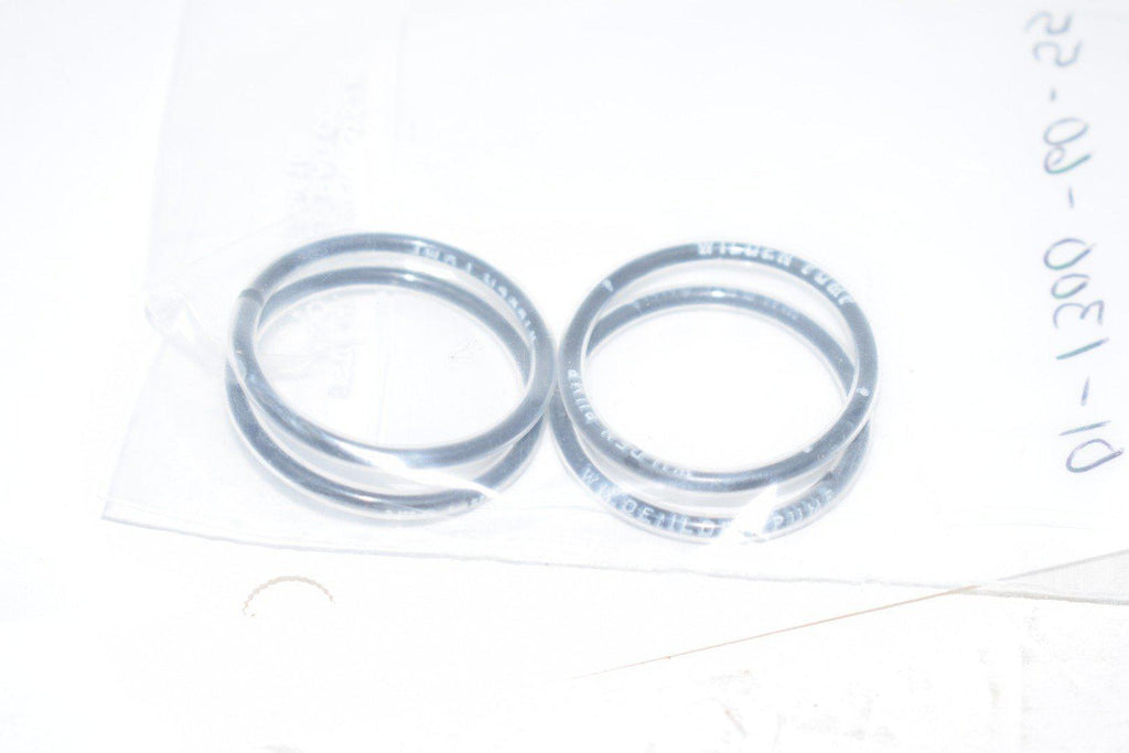 Lot of 4 NEW Wilden 01-1300-60-55 O-Ring Seals