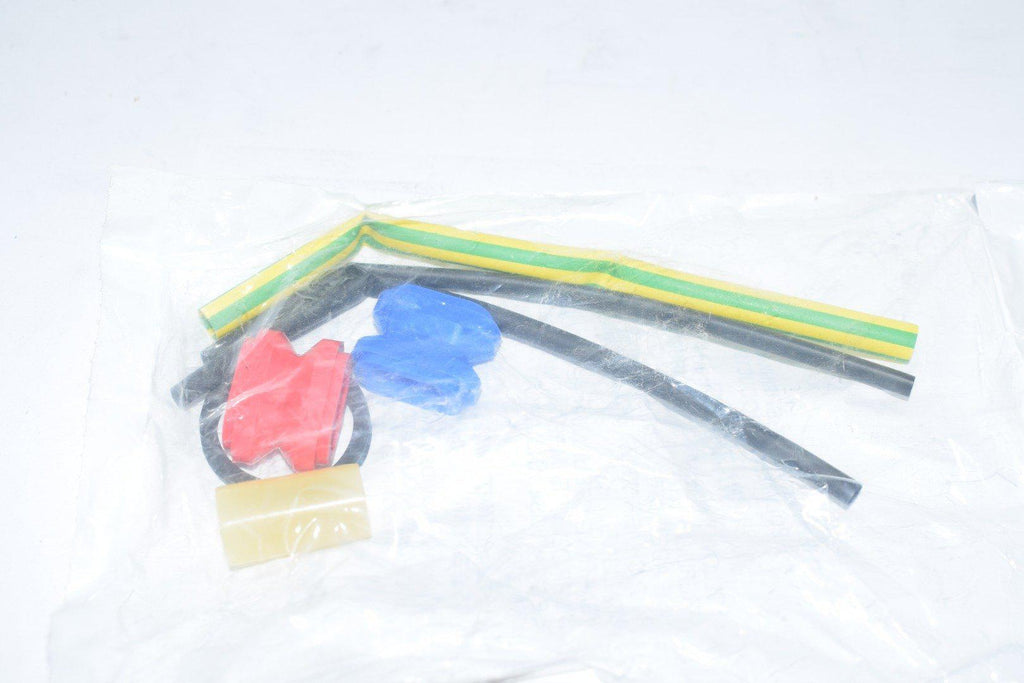 Lot of 5 NEW RAYCHEM THERMOFIT HEAT SHRINKABLE 842415