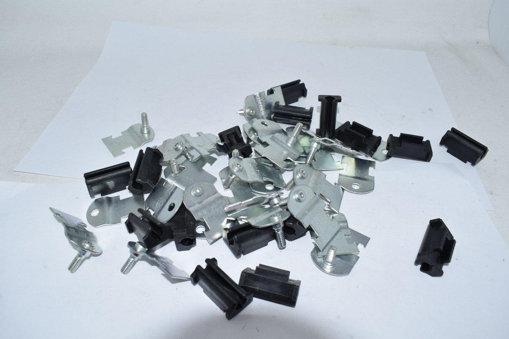 Lot of NEW Cush-A-Clamp 3/8 Tube 5/8 Clamps