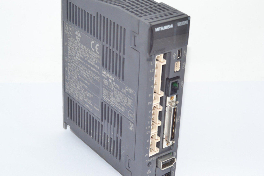 Mitsubishi MR-J3-10A Servo Amplifier Drive 100W 0.9A 3PH