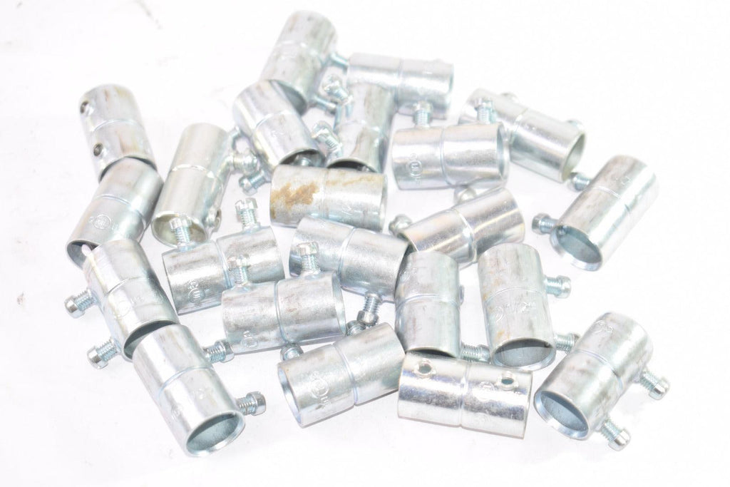 Mixed Lot of 21 Set Screw Conduit Couplings, HALEX