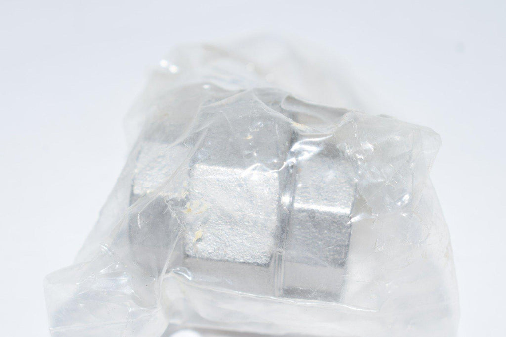 NEW 6JM52 316 Stainless Steel Union, FNPT, 1/2'' Pipe Size