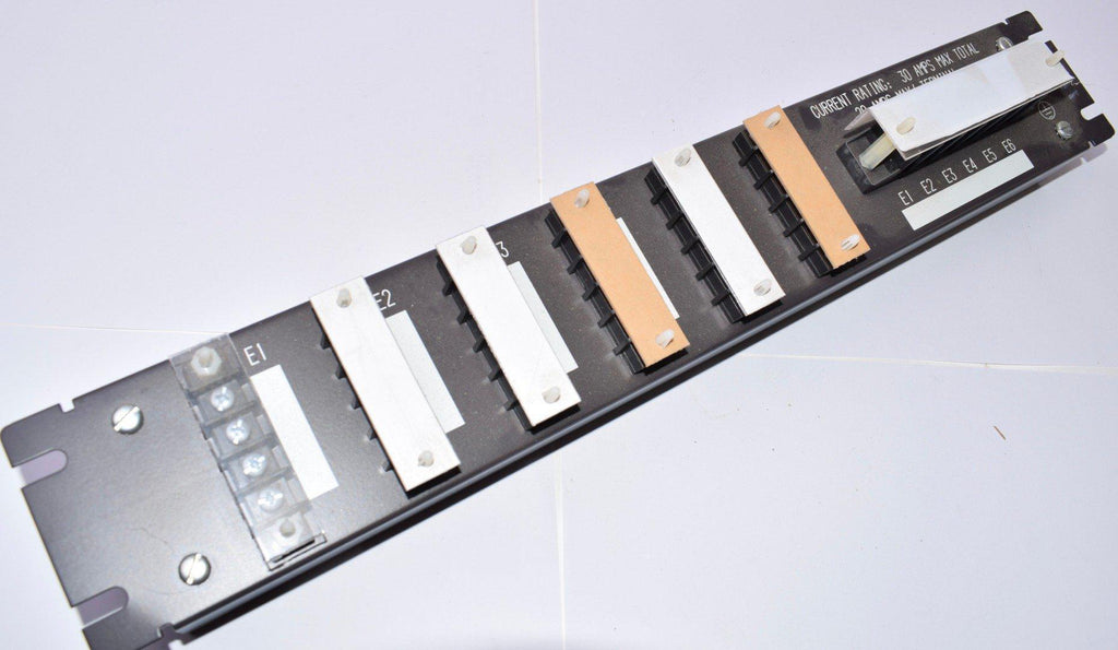 NEW, ABB, IEPDP01, infi 90, Power Distribution Panel, 240V, 50/60Hz, 30A Max