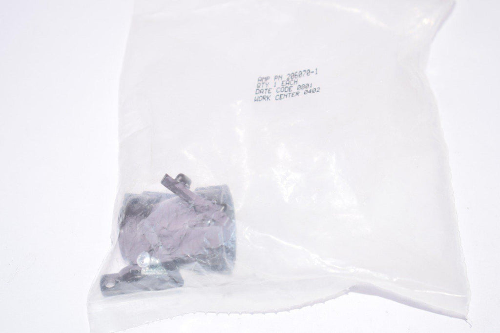 NEW Amphenol 206070-1 Connector Kit