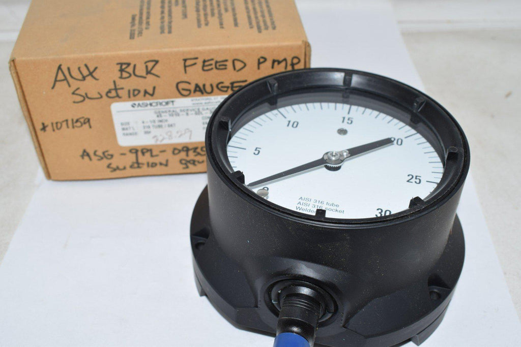 NEW Ashcroft 45-1010-S-02L-30# 4-1/2'' Pressure Gauge 30# 316 Tube SKT