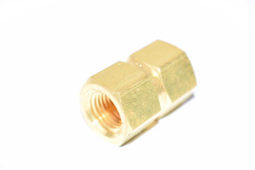 NEW CAJON NPT Coupling Fitting, 1/2'' Thread