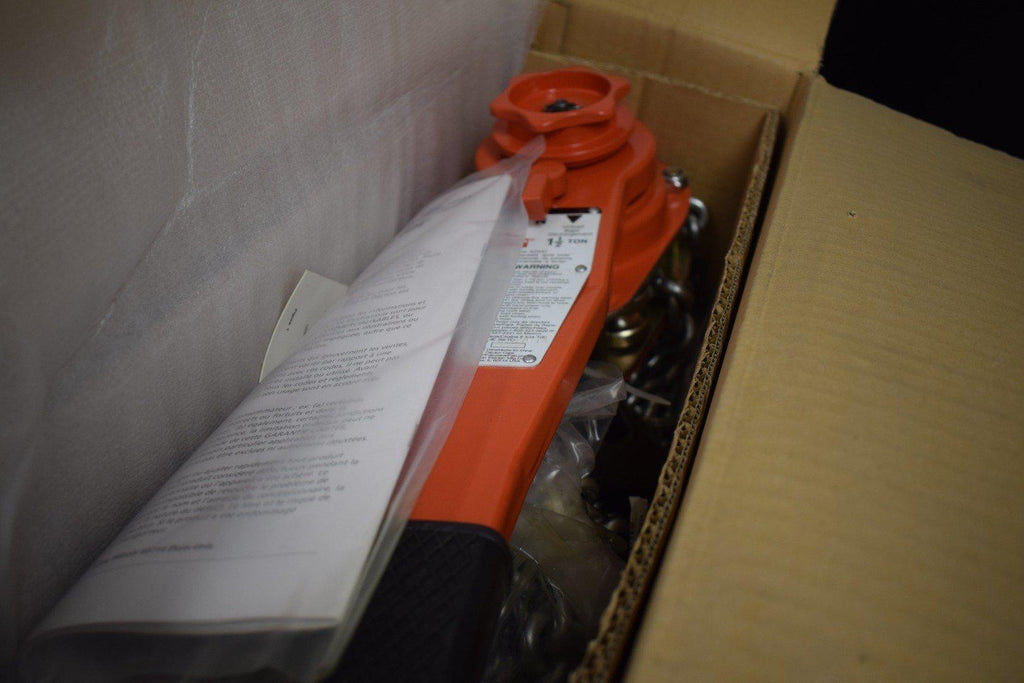 NEW DAYTON 4ZX47 Lever Chain Hoist, 3000 lb. Load Capacity, 10 ft. Hoist Lift