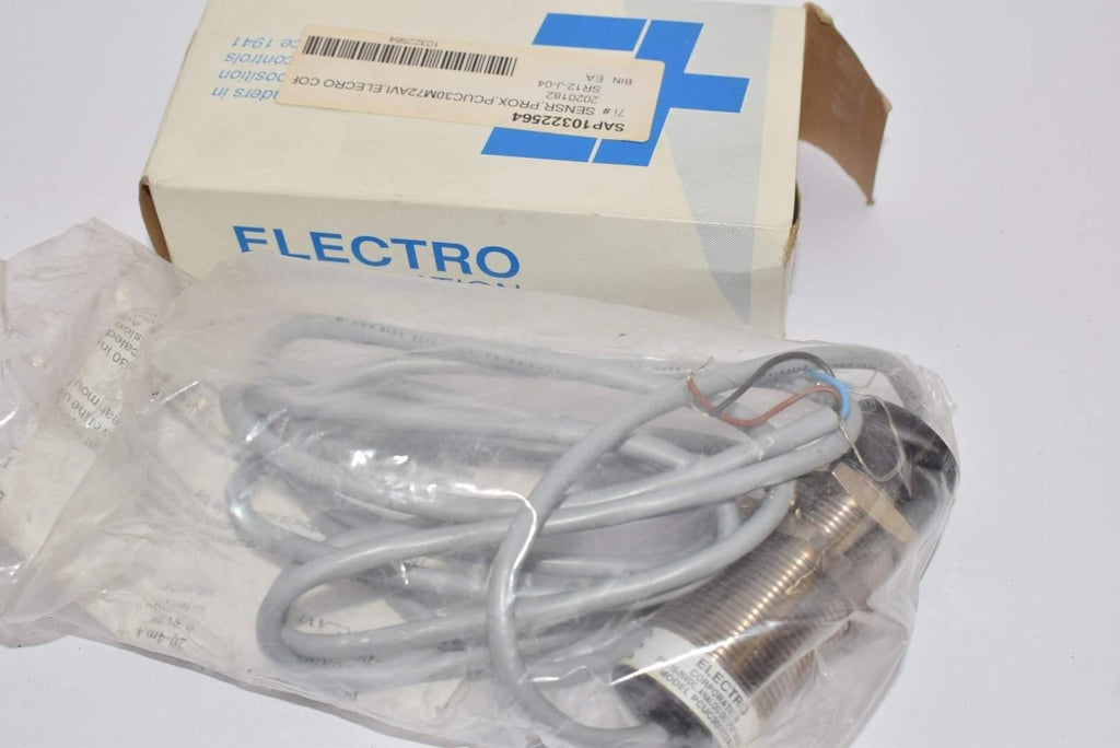 NEW ELECTRO PCUC30M72AVI PROXIMITY SENSOR ULTRASONIC