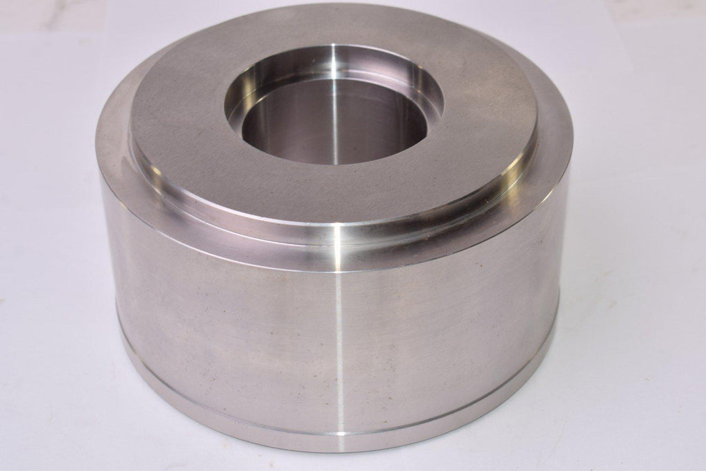 NEW GE Turbine Stainless Steel Bearing, Bushing, 7-1/2'' OAL x 2-3/4'' ID x 4'' H