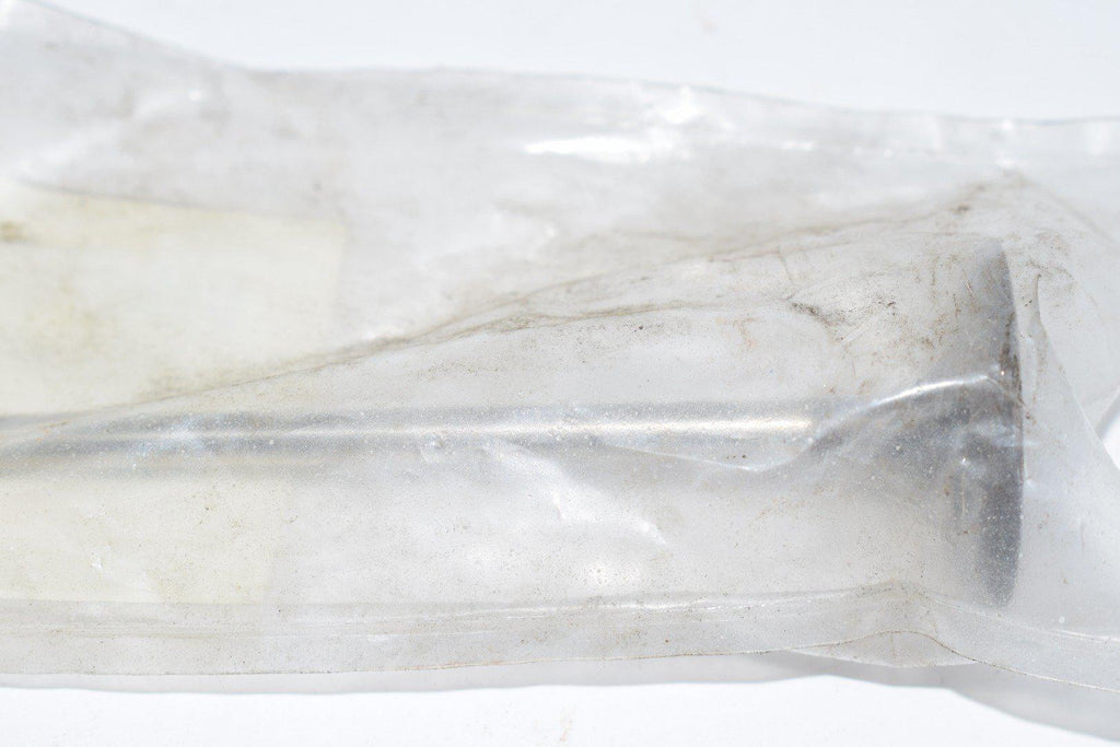 NEW Mitsubishi 1010A220 Intake Valve