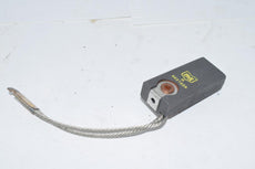 NEW NATIONAL 1-1/4'' X 3/4'' X 2-3/4'' CARBON MOTOR BRUSHES 9651659