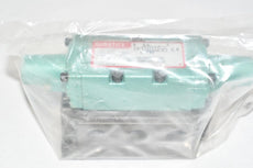 NEW Numatics 152JJ441O000000 Mark 15 Double Air Pilot 2 Pos/4 Way Valve w/Base 1/4 NPTF Side Ports w/F