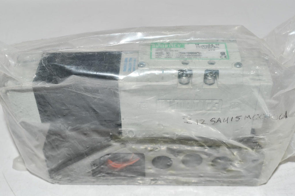 NEW Numatics I12SA415M000061 Pneumatic Solenoid Valve 225-440B 24VDC Coil