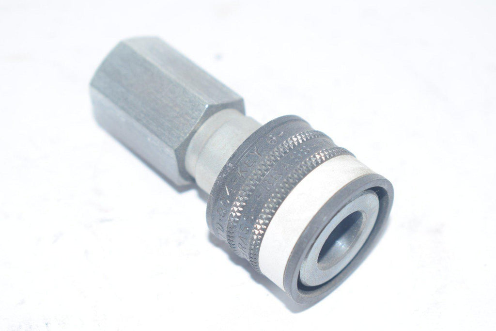 NEW SWAGELOK QC8 Key 6 BRASS QUICK CONNECT STEM FITTING
