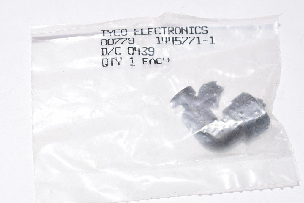 NEW TE Connectivity AMP Connectors 1445771-1 CONN BACKSHELL W/CLAMP SZ8 BLACK