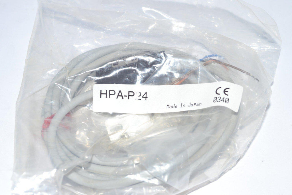 NEW Yamatake HPA-P24 Photoelectric Sensor Switch, 10-30 VDC Japan