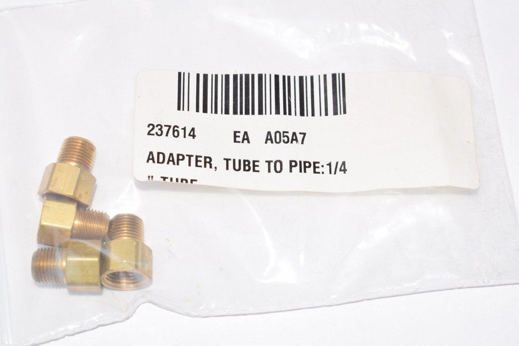 Pack of 4 NEW Parker, Tube to Pipe Adapters, 1/4'' Tube, Brass