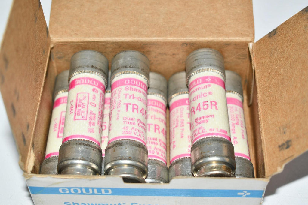 Pack of 8 NEW MERSEN FERRAZ SHAWMUT TR45R Fuse Tri-Onic 45A 250V AC Dual-Element Time-Delay